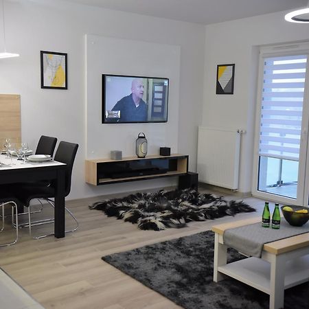 Apartamenty Platan Opieszyn 2 เชสเนีย ภายนอก รูปภาพ