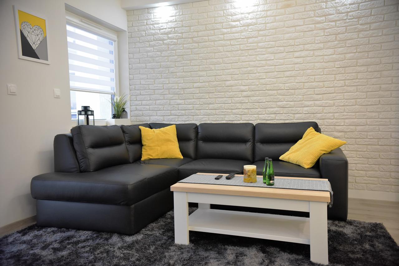 Apartamenty Platan Opieszyn 2 เชสเนีย ภายนอก รูปภาพ