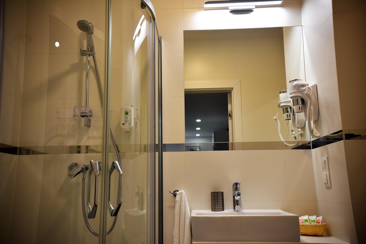 Apartamenty Platan Opieszyn 2 เชสเนีย ภายนอก รูปภาพ