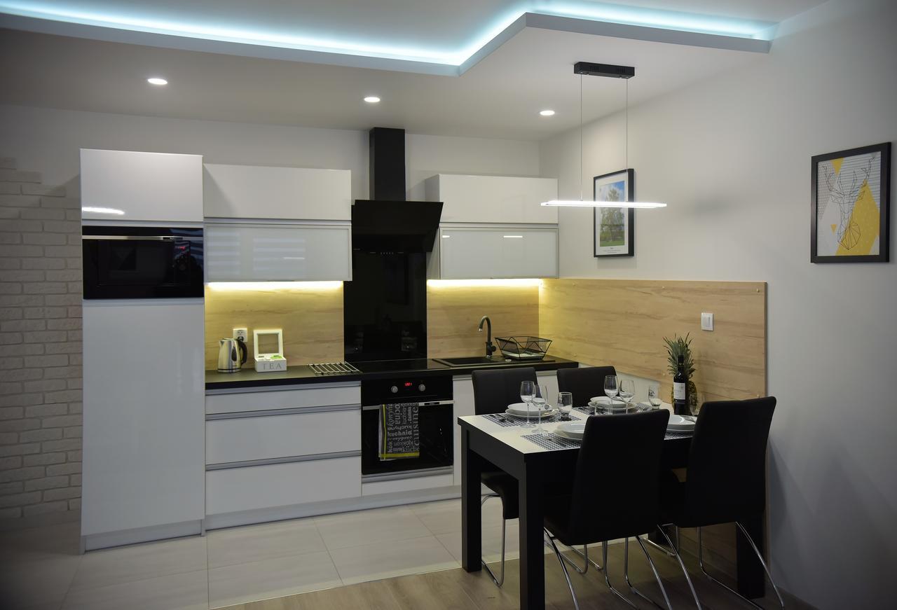 Apartamenty Platan Opieszyn 2 เชสเนีย ภายนอก รูปภาพ