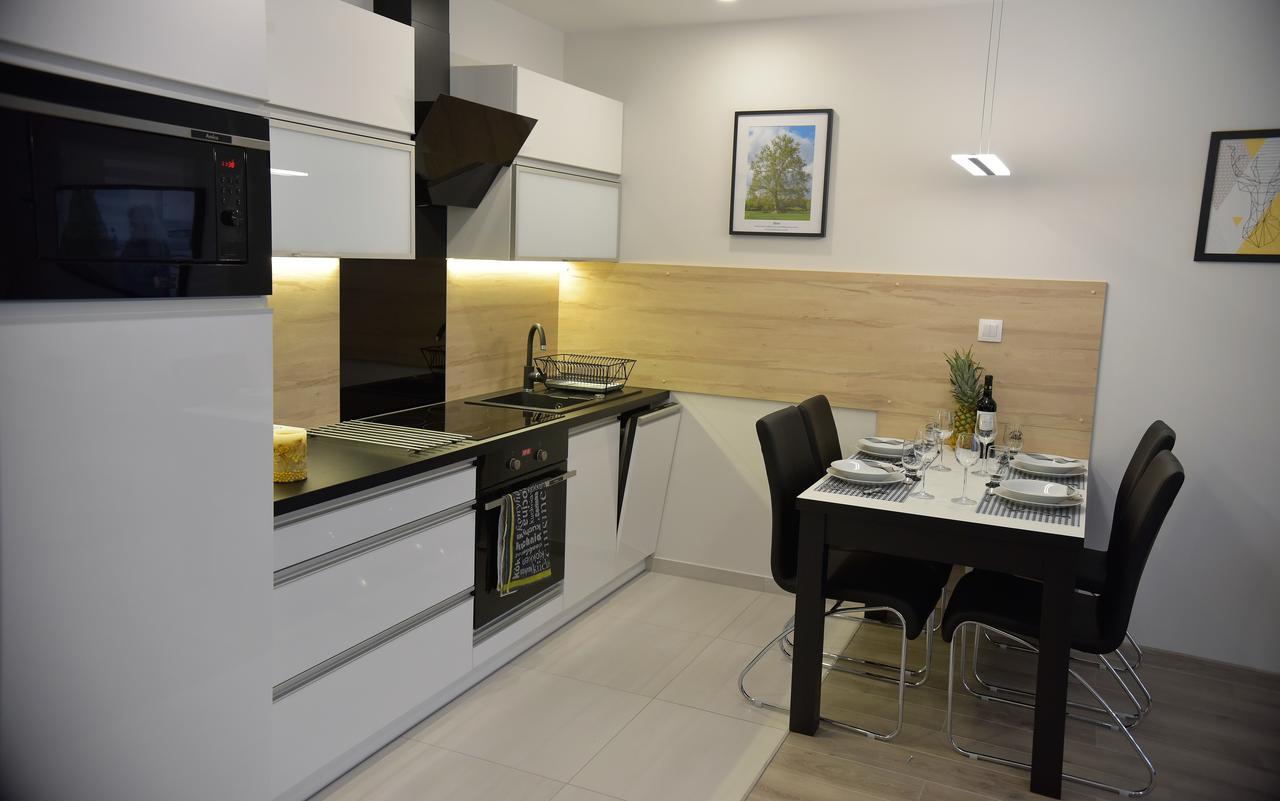 Apartamenty Platan Opieszyn 2 เชสเนีย ภายนอก รูปภาพ